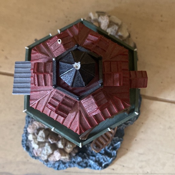 Thomas Point MD Lighthouse #B486 1998 Collectible Nautical Decor Figurine - Picture 9 of 12